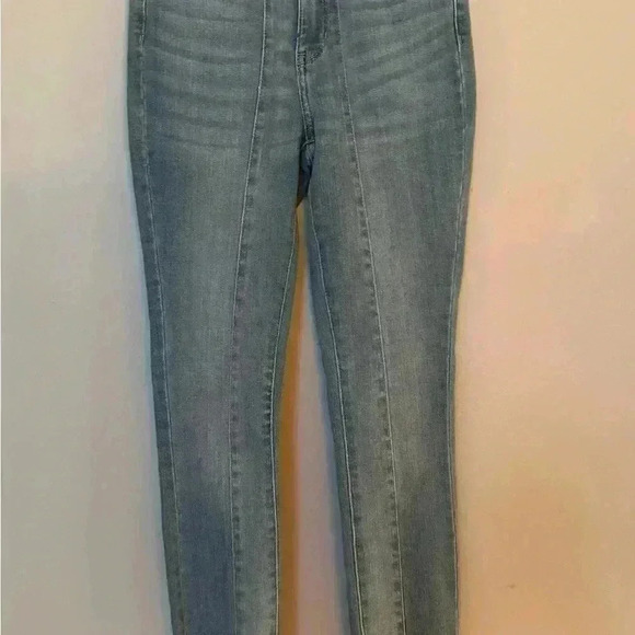 Petite sz 1, True Craft women’s jeans, sz one, seamed high-rise frayed ankles - Picture 2 of 11